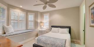 306 E Mallory Circle Gallery 29