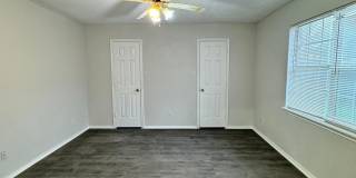 4411-2 Kemper Street Gallery 11