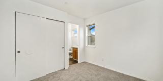 Shorewood Gallery 10