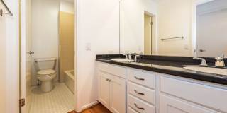 Spacious 3BD/2.5BA Mesa Townhome! (Walking distance to the beach) Spacious 3BD/2.5BA Mesa Townhome! (Walking distance to the beach) Gallery 15
