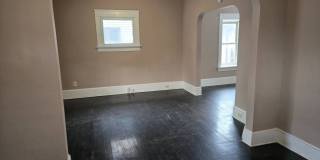 Charming 4-Bedroom Property in Prime Location Gallery 5