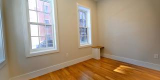 Bay Village 2 Bed – Prime Location w/ Laundry Gallery 10
