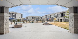 Lake Villas Apartments Gallery 29