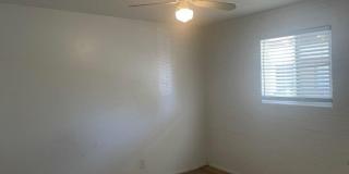 2633 W BELMONT Avenue Gallery 3