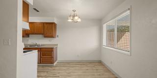Convenient Upstairs Apartment Convenient Upstairs Apartment Gallery 20
