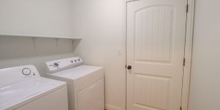Spacious 4 BDR Duplex Gallery 16