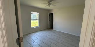 Coming Soon  Newer  3/2 Duplex -1 car garage Gallery 15