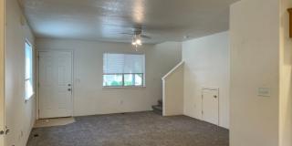 Two Bedroom 3 Bath Duplex-Townhouse in Southwest Medford Gallery 5