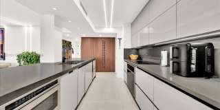 1147 Hillsboro Mile Gallery 8