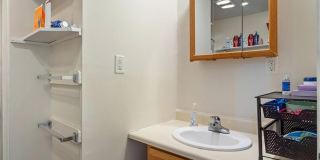 222 S Geneva St. Gallery 48