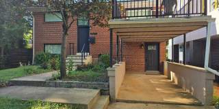 Spacious detached home walking distance to Metro Spacious detached home walking distance to Metro Gallery 1
