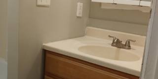 2 bed 1 bath house with basement Gallery 1