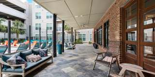 Delaneaux Gallery 31