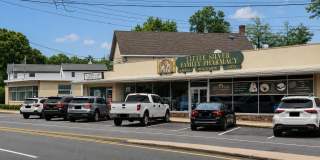 463 Prospect Avenue Gallery 23