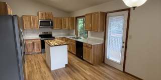 Beautifully Updated 5 Bedroom Rockrimmon Ranch Home Backing to Open Space Gallery 8