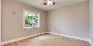 Freshly Updated 3 Bedroom House Gallery 9