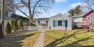 1121 Bay Avenue unit: Back House Gallery 1