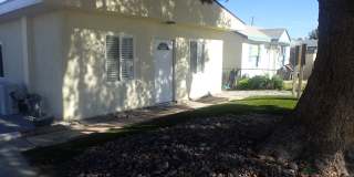 Newly renovated beautiful 1bd/1ba house/commercial space Gallery 1