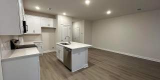 3 Bedroom 2.5 Bathroom Townhouse in Windward Village - Summerville Gallery 5