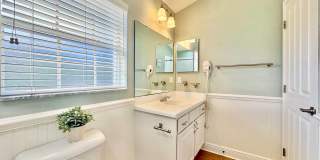 14541 Cotswolds Dr Unit B Gallery 10