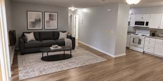 2 Bedroom Apartment at Whitewater Commons in St Charles Gallery 1