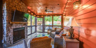 Renovated Historic 4 Bedroom Home w/ Two Car Garage in East Nashville Gallery 27