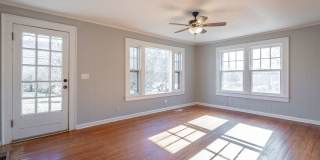 209 S Moss Avenue Gallery 3