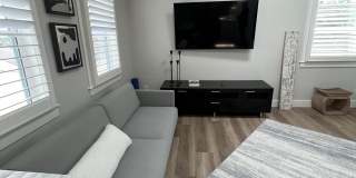 305 Bel Aire Drive - Studio Gallery 11