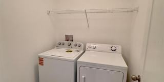 1335 PRIORY CIRCLE Gallery 32