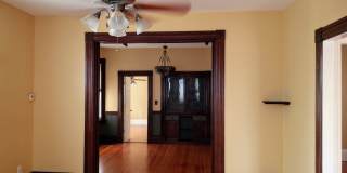 Victorian in Little Italy, 4 bed 4 bath, Large lot, Gallery 13