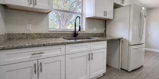 Beautifully Remodeled Lakefront Home – Move-In Ready! Gallery 5