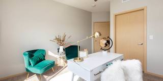 Lake Shore Apartments Gallery 19