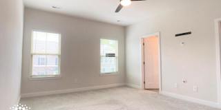 4428 Carteret Street Gallery 37