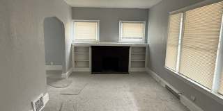 4bd Single Section 8 *1/2 OFF SECURITY DEPOSIT SPECIAL* Gallery 5