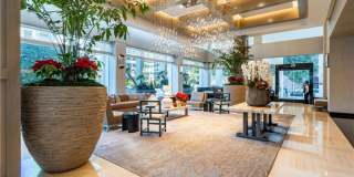 10560 Wilshire Boulevard Gallery 10