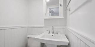 2410 DELANCEY Gallery 21