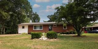 Pet Friendly Three Bedroom! Pet Friendly Three Bedroom! Gallery 1