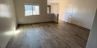 2425 Cloverlawn Dr Gallery 24