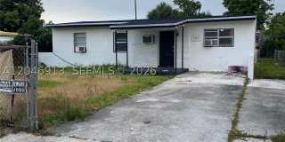 1212 NW 11th Ct Gallery 15