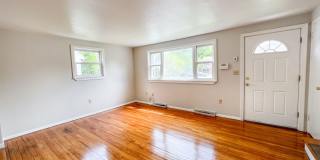 Single Family House in the North End of Hartford Gallery 4