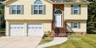 121 Maplewood Dr Gallery 1