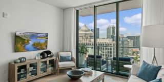 Veneto Las Olas Gallery 16