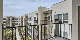 The Metropolitan -  Senior Housing Gallery 15