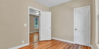 Charming Victorian Home in the Desirable Cole Neighborhood!- Available Early July!! Gallery 6