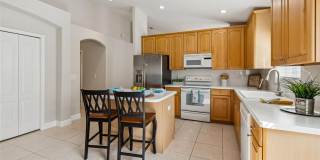 353 BAY ARBOR Gallery 9