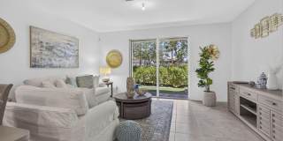 160 Bandol Street Gallery 23