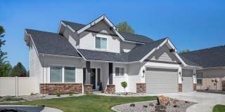 581 North Devon Place Gallery 1