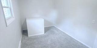4438 Pearl Rd Gallery 24