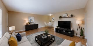 Creekwood Gallery 1