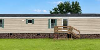 Spacious 3-Bedroom Home with 2 Baths in Park City Gallery 1